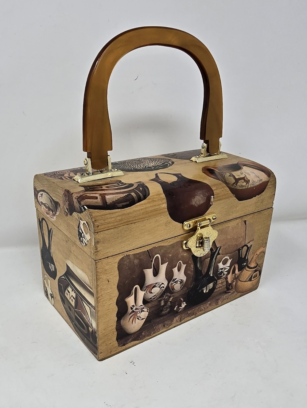 Vtg 1960-70's wood decoupage collage purse metal clasp Lucite‎ handle